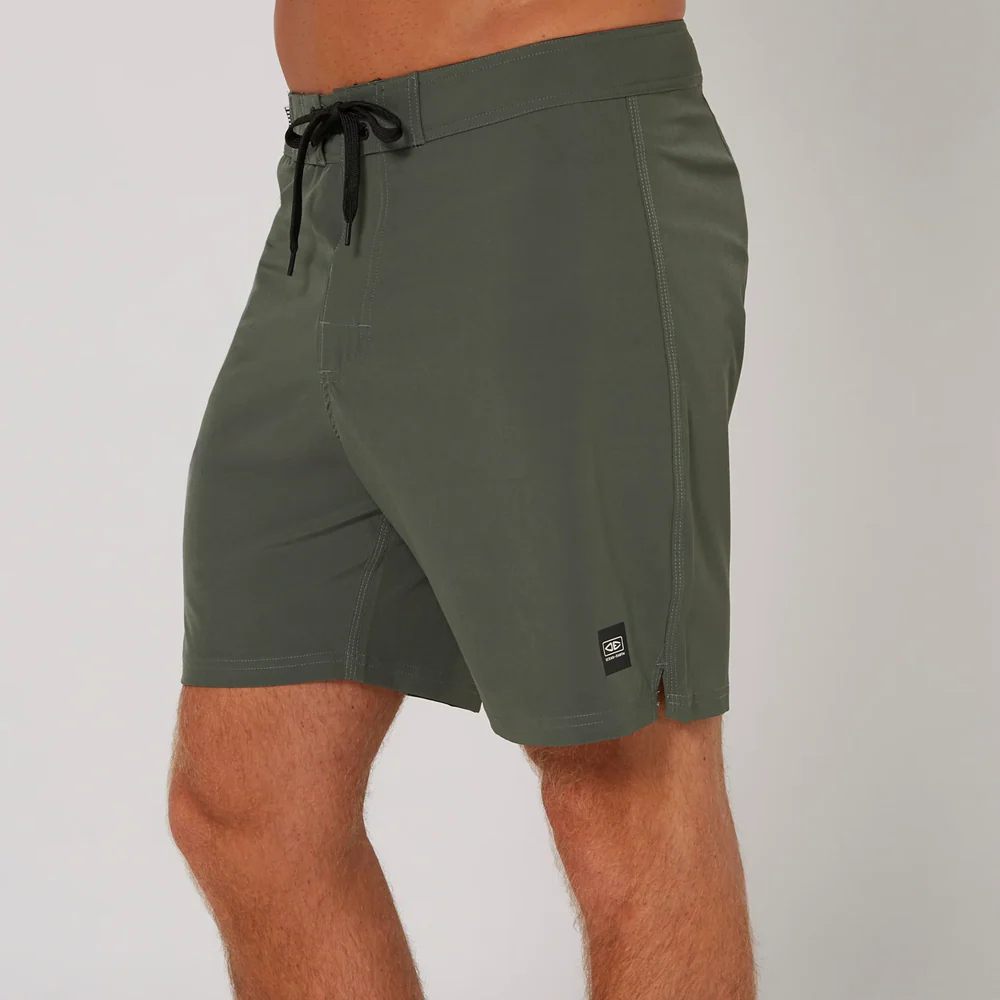 Ocean & Earth MENS PRIORITY 18" BOARDIE - Image 4